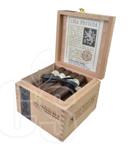LIGA PRIVADA NO.9 ROBUSTO OSCURO